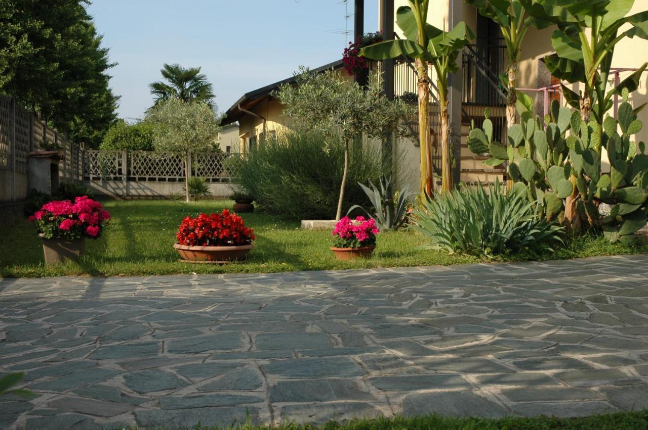 B&B Villa Carolina Vaprio dʼAdda Exterior foto